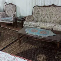 مبلمان کلاسیک ۷ نفره به همراه میز نهار خوری ۸ نفره|مبلمان خانگی و میز عسلی|رشت, لاکانی|دیوار