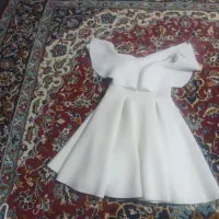 لباس مجلسی ۴ تا استفاده نشده  بقیه هم در حد نو