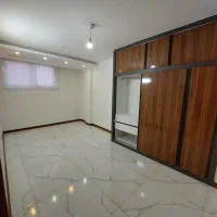 آپارتمان180متری 3خوابه/شیک و درحدصفر/ خ احمدآباد