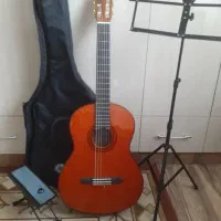 گیتار یاماها c70