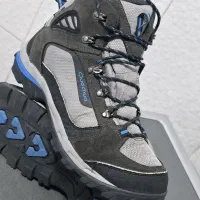 کفش کوهنوردی استوک اورجینال کاچوادرصدراسایز۴۳