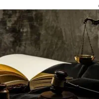 وکیل پایه یک دادگستری