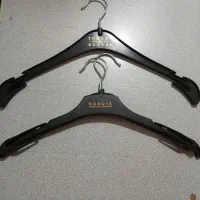 چوبکار و اویز لباس