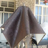 آباژور و ساعت ایستاده