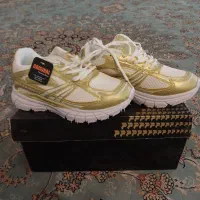 دوتا کتونی بچه گانه مارک هست سایز ۳۶ الا ۳۷