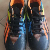 کفش فوتسال ( مناسب سالن)|کیف، کفش، کمربند|رشت, منظریه|دیوار