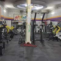 باشگاه ورزشی بدنسازی بانوان