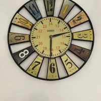 ساعت دیواری