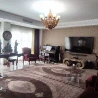 125متری سه خوابه*5مترپرده خور*شخصی ساز*پونک