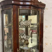 بوفه ایتالیایی رنگ ماهاگونی با ترکیب برنز