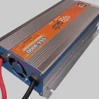 مبدل برق خودرو ۱۲و۲۴ به برق شهری ۲۲۰ ولت