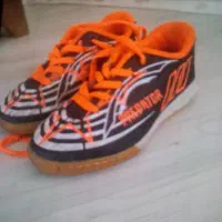 کفش سالنی سایز ۳۳