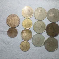 مقداری سکه و فندک کلکسیونی