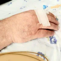 تزریقات و سرم تراپی و...در منزل به صورت ۲۴ساعته|خدمات آرایشگری و زیبایی|گرگان, |دیوار