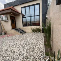 ویلایی ( استخردار)در دور میدان معلم