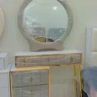 میز آرایش چوب و پارچه خور