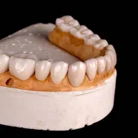 دستیار ومنشی دندانپزشکی|استخدام درمانی، زیبایی، بهداشتی|تهران, نیاوران|دیوار