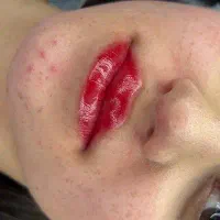 شیدینگ لب و میکروبلدینگ ابرو فقط فقط ۹۰۰