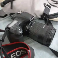 دوربین عکاسی و فیلمبرداری و لوازم آتلیه.