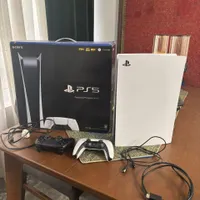 کنسول ps5 فت در حد نو با یک دسته اضافه