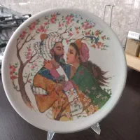 پلوخوری ملامین