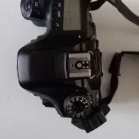 دوربین 80dکنون با لنز 18-135