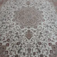 یک تخته فرش ۱۲ متری ۷۰۰ شانه تراکم ۱۵۰۰