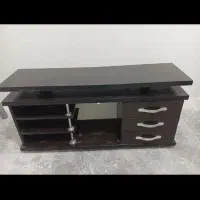 زیر تلوزیونی جنس خوب سالم بدونزدگی وشکستگی