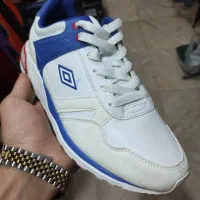 400 عدد کفش umbro