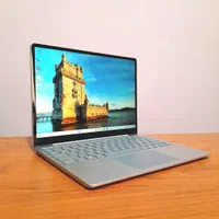 Microsoft Surface Laptop Go 2 - با نو تفاوت نداره