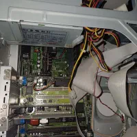 فروش کامپیوتر و مانیتور قدیمی (مناسب کلکسیون)|رایانه رومیزی|تهران, سازمان برنامه شمالی|دیوار