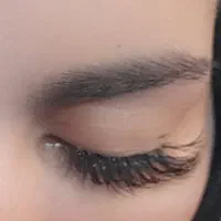مدل برای کاشت مژه