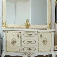 میز کنسول سلطنتی