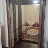 ویترین چوب گردو