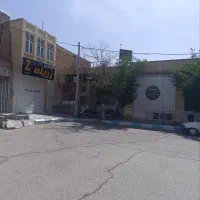 فروش دو باب مغازه تجاری با زیرزمین