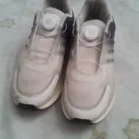 کفش سایز 39هست در حد نو چند بار بیشتر  پوشیده نشده