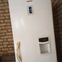 یخچال|یخچال و فریزر|آشخانه, |دیوار