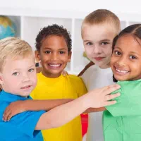 استخدام خانم دارای خودرو