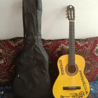 گیتار کلاسیک|گیتار، بیس، امپلیفایر|ماکو, |دیوار