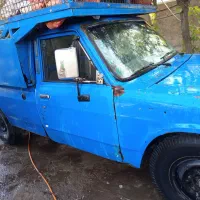 نیسان مدل 82 دوگانه دستی