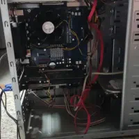 کامپیوتر کاملا سالم|رایانه رومیزی|صحنه, |دیوار