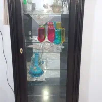 گنجه.   میز تلفن .   میز تحریر