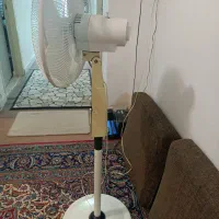 پنکه پارس خزر پایه دار مرتب و سالم موتور مسی|پنکه و تصفیه‌کنندهٔ هوا|شیراز, شهرک بهار|دیوار