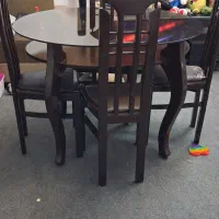 میز نهار خوری ۴ نفره