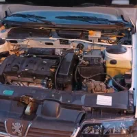 ماشین پژو۴۰۵slx.مدل ۱۳۹۴بدون رنگ.کارکرد۲۱۲هزار