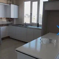 تک واحدی غرق نور