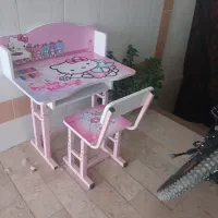 میز تحریر و صندلی