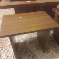 میز جلو مبلی با دو تای دیگه دویست هزارتومن