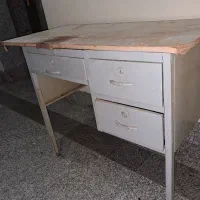 میزکار اسکلت فلزی