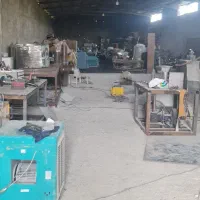 آهنگر و کارگر ساده